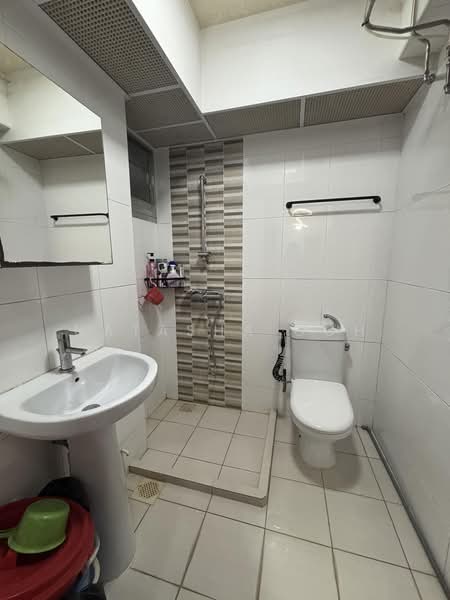 409A Northshore Drive, 409A Northshore Drive, 2 Bedrooms, 721 sqft, HDB Flat For Sale, by Natasha Goh, 500163049 - Bathroom - PropertyGuru.com.sg