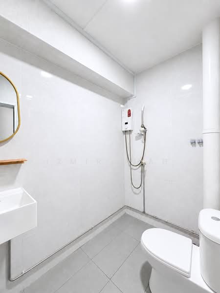 752 Choa Chu Kang North 5, 752 Choa Chu Kang North 5, 3 Bedrooms, 1,378 sqft, HDB Flat For Sale, by Izmir Shah, 500163062 - Bathroom - PropertyGuru.com.sg