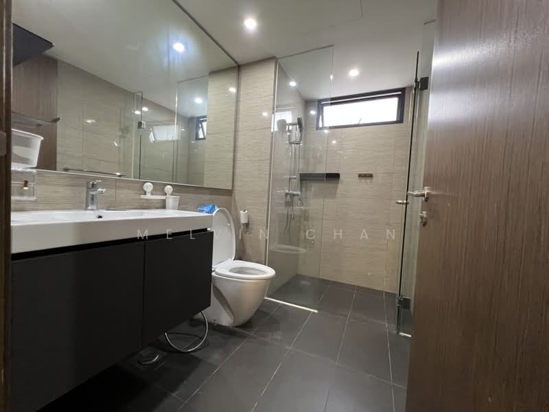 Waterbay, 45 Edgefield Plains, 3 Bedrooms, 1,076 sqft, Executive Condominium For Rent, by Melvin Chan, 500163063 - Bathroom - PropertyGuru.com.sg
