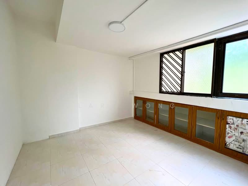 Clementi Shopping Centre, 354 Clementi Avenue 2, 1,614 sqft, Shop / Shophouse For Sale, by Clare Wong, 500163072 - Residential - CommercialGuru.com.sg