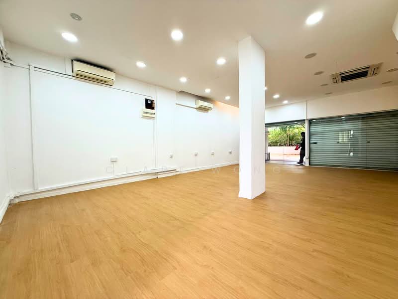Clementi Shopping Centre, 354 Clementi Avenue 2, 1,614 sqft, Shop / Shophouse For Sale, by Clare Wong, 500163072 - Commercial - CommercialGuru.com.sg