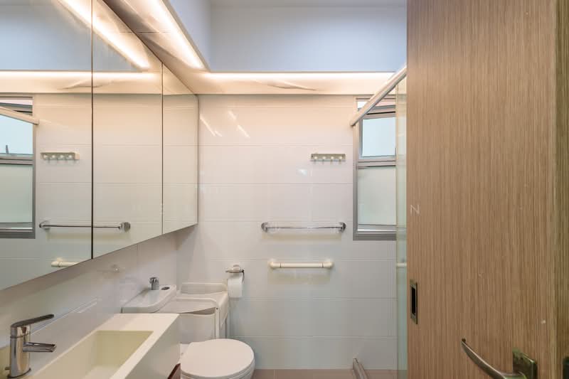 356A Anchorvale Lane, 356A Anchorvale Lane, 3 Bedrooms, 1,216 sqft, HDB Flat For Sale, by Heinrich Tan (陈少洪), 500163076 - Bathroom - PropertyGuru.com.sg