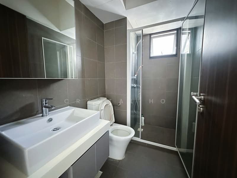 748A Bedok Reservoir Crescent, 748A Bedok Reservoir Crescent, 2 Bedrooms, 710 sqft, HDB Flat For Rent, by Crystal Ho, 500163077 - Bathroom - PropertyGuru.com.sg