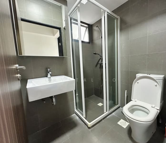748A Bedok Reservoir Crescent, 748A Bedok Reservoir Crescent, 2 Bedrooms, 710 sqft, HDB Flat For Rent, by Crystal Ho, 500163077 - Bathroom - PropertyGuru.com.sg