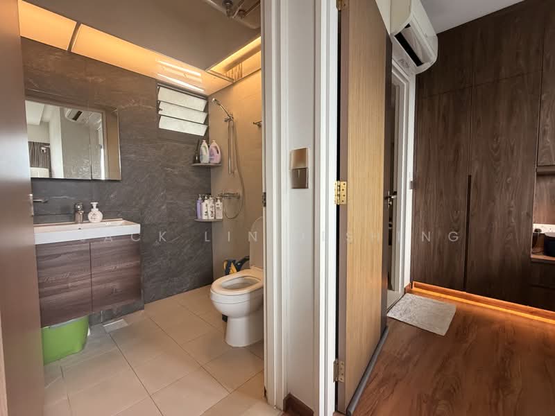 94 Dawson Road, 94 Dawson Road, 2 Bedrooms, 678 sqft, HDB Flat For Sale, by Jack Lin Desheng, 500163092 - Bathroom - PropertyGuru.com.sg