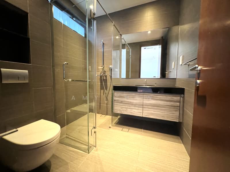 Modern Designer 3 Storey Detached with Roof Terrace Lift and Huge Pool, Victoria Park Rebecca Road, 7 Bedrooms, 10,000 sqft, Detached House For Rent, by Amy Chew, 500163096 - Bathroom - PropertyGuru.com.sg