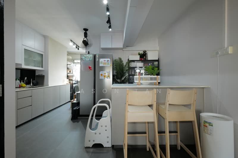 542 Hougang Avenue 8, 542 Hougang Avenue 8, 3 Bedrooms, 1,173 sqft, HDB Flat For Sale, by Jason Tan, 500163103 - Kitchen - PropertyGuru.com.sg