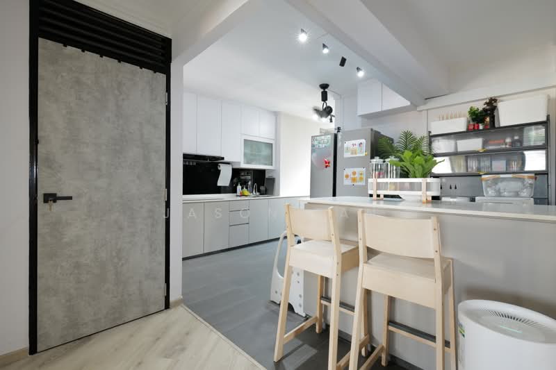 542 Hougang Avenue 8, 542 Hougang Avenue 8, 3 Bedrooms, 1,173 sqft, HDB Flat For Sale, by Jason Tan, 500163103 - Kitchen - PropertyGuru.com.sg