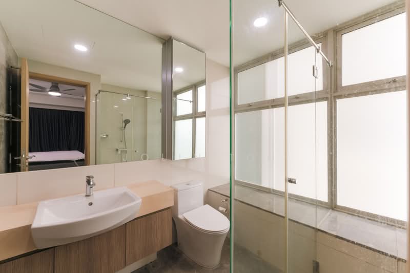 Caspian, 54 Lakeside Drive, 2 Bedrooms, 872 sqft, Condominium For Rent, by Jolin Toh, 500163114 - Bathroom - PropertyGuru.com.sg