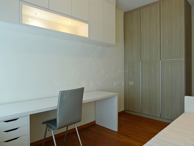 The Metropolitan Condominium, 8 Alexandra View, 2 Bedrooms, 1,066 sqft, Condominium For Rent, by Nicole Lim, 500163129 - Bedroom 2 - PropertyGuru.com.sg