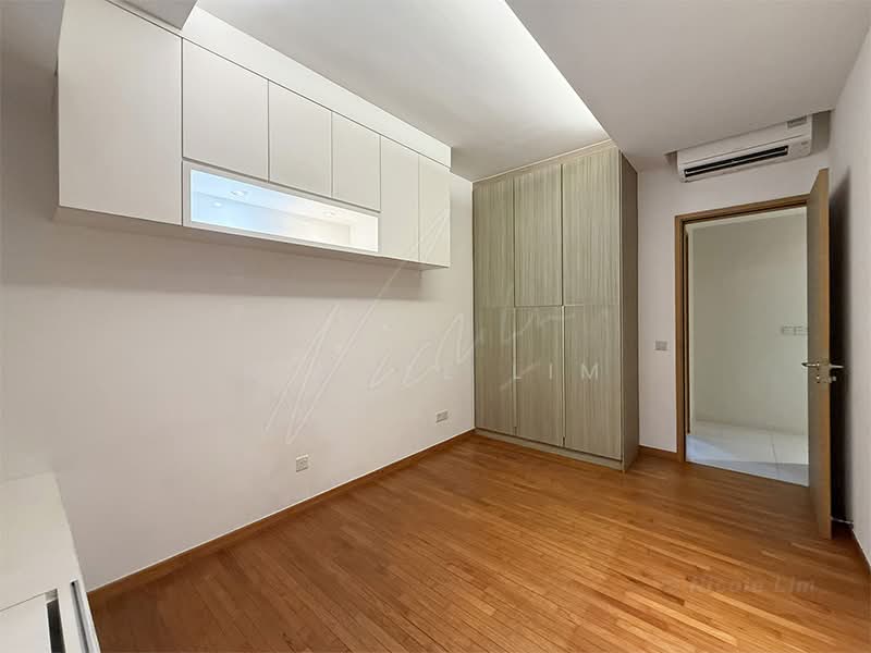 The Metropolitan Condominium, 8 Alexandra View, 2 Bedrooms, 1,066 sqft, Condominium For Rent, by Nicole Lim, 500163129 - Bedroom 2 - PropertyGuru.com.sg
