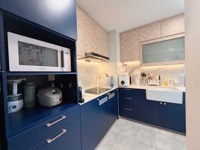 Heron Bay, 55 Upper Serangoon View, 3 Bedrooms, 1,033 sqft, Executive Condominium For Sale, by Alexis Quek, 500163135 - Kitchen - PropertyGuru.com.sg