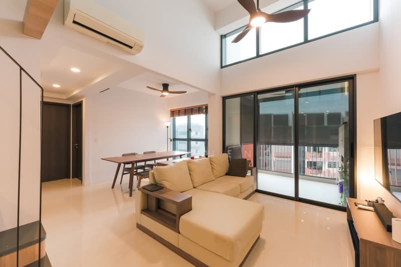 Riverfront Residences, 43 Hougang Avenue 7, 3 Bedrooms, 1,087 sqft, Condominium For Sale, by Zoe Cheng, 500163137 - Living Room - PropertyGuru.com.sg