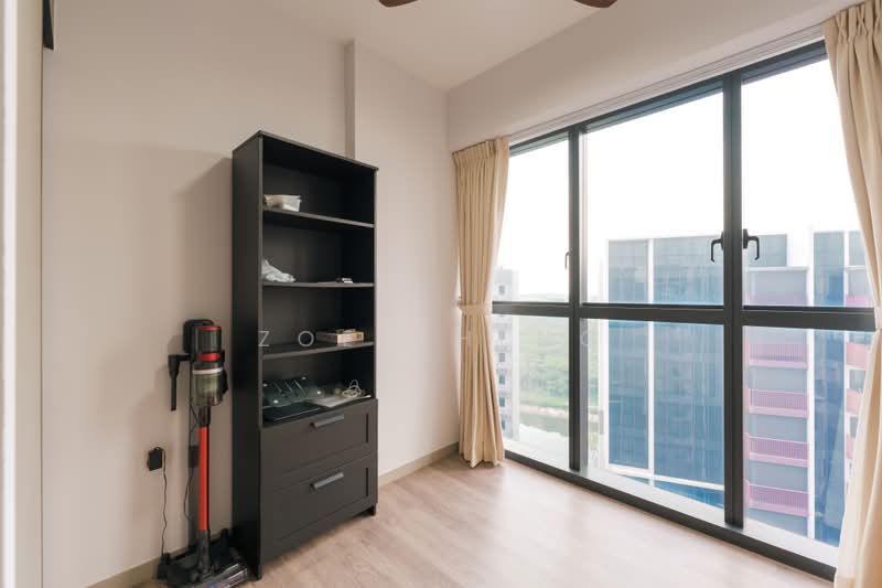 Riverfront Residences, 43 Hougang Avenue 7, 3 Bedrooms, 1,087 sqft, Condominium For Sale, by Zoe Cheng, 500163137 - Interior - PropertyGuru.com.sg