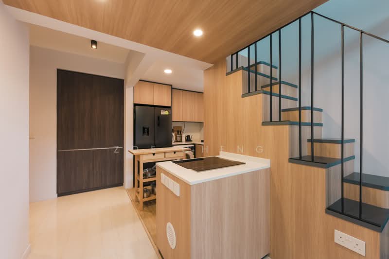 Riverfront Residences, 43 Hougang Avenue 7, 3 Bedrooms, 1,087 sqft, Condominium For Sale, by Zoe Cheng, 500163137 - Kitchen - PropertyGuru.com.sg