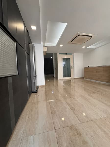 Jalan Elok, Jln Elok, 4 Bedrooms, 3,195 sqft, Terraced House For Sale, by Mey Lim, 500163138 - Interior - PropertyGuru.com.sg