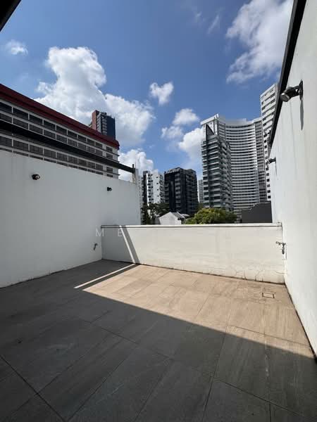 Jalan Elok, Jln Elok, 4 Bedrooms, 3,195 sqft, Terraced House For Sale, by Mey Lim, 500163138 - Exterior - PropertyGuru.com.sg