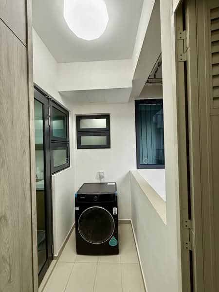 Treasure at Tampines, 53 Tampines Lane, 3 Bedrooms, 1,033 sqft, Condominium For Rent, by Seth Ng, 500163139 - Balcony - PropertyGuru.com.sg