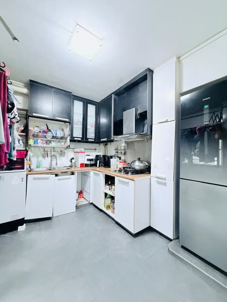 665 Woodlands Ring Road, 665 Woodlands Ring Road, 3 Bedrooms, 926 sqft, HDB Flat For Sale, by Izmir Shah, 500163147 - Kitchen - PropertyGuru.com.sg