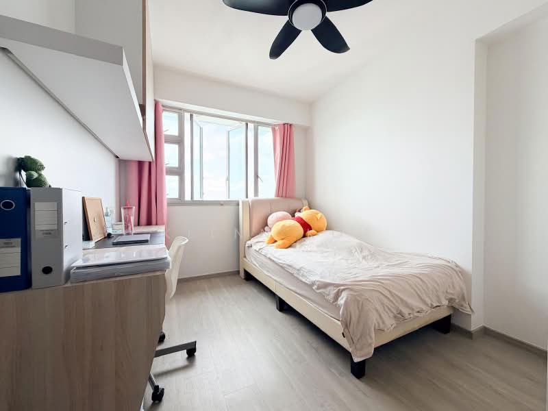 182B Woodlands Street 13, 182B Woodlands Street 13, 4 Bedrooms, 1,290 sqft, HDB Flat For Sale, by Klenn Koh, 500163149 - Bedroom - PropertyGuru.com.sg