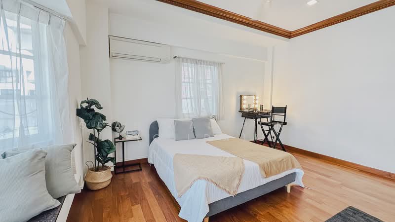 Rare Detached Bungalow Near Novena D11, Gentle Drive, 5 Bedrooms, 2,900 sqft, Detached House For Sale, by Seah Wan Peng (Gilda), 500163161 - Master Bedroom - PropertyGuru.com.sg
