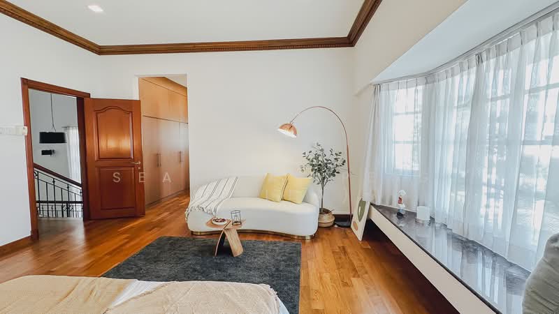 Rare Detached Bungalow Near Novena D11, Gentle Drive, 5 Bedrooms, 2,900 sqft, Detached House For Sale, by Seah Wan Peng (Gilda), 500163161 - Master Bedroom - PropertyGuru.com.sg