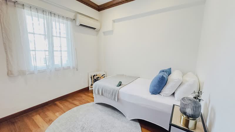 Rare Detached Bungalow Near Novena D11, Gentle Drive, 5 Bedrooms, 2,900 sqft, Detached House For Sale, by Seah Wan Peng (Gilda), 500163161 - Bedroom - PropertyGuru.com.sg