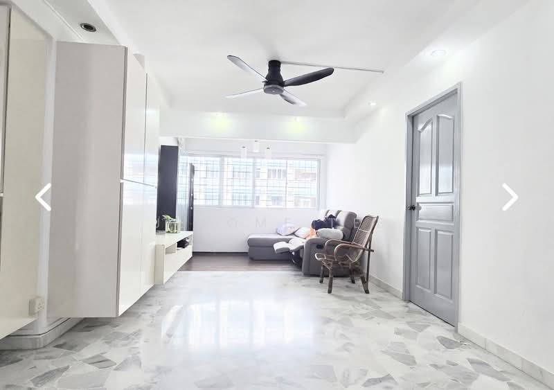 553 Pasir Ris Street 51, 553 Pasir Ris Street 51, 3 Bedrooms, 1,324 sqft, HDB Flat For Sale, by Jerome Tee, 500163167 - Living Room - PropertyGuru.com.sg