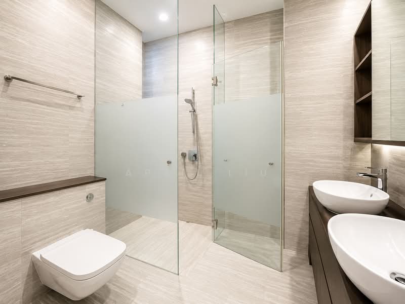 The Crest, 107 Prince Charles Crescent, 4 Bedrooms, 1,873 sqft, Condominium For Rent, by April Liu, 500163170 - Bathroom - PropertyGuru.com.sg