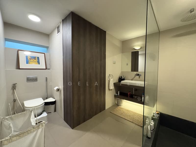 Wareham, Boscombe, Goodman Road, Wareham, Boscombe, Goodman Road, 8 Bedrooms, 8,000 sqft, Bungalow House For Sale, by Angela Kiew, 500163178 - Bathroom - PropertyGuru.com.sg