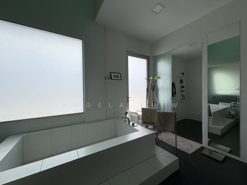 Wareham, Boscombe, Goodman Road, Wareham, Boscombe, Goodman Road, 8 Bedrooms, 8,000 sqft, Bungalow House For Sale, by Angela Kiew, 500163178 - Bathroom - PropertyGuru.com.sg