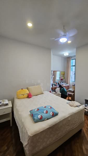 Condo For Sale Near Redhill MRT, , 3 Bedrooms, 1,044 sqft, Apartment For Sale, by Elaine Tan, 500163180 - Bedroom - PropertyGuru.com.sg