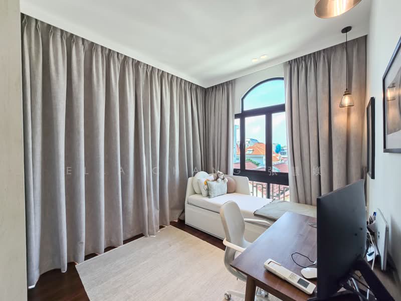 Seraya Breeze, 3 Seraya Road, 3 Bedrooms, 1,001 sqft, Apartment For Sale, by Ella Chang 张慧媄, 500163188 - Study - PropertyGuru.com.sg