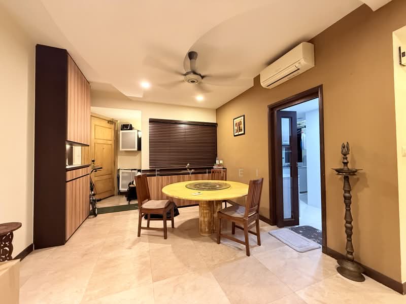 Heritage View, 10 Dover Rise, 3 Bedrooms, 1,195 sqft, Condominium For Sale, by He Yifei, 500163197 - Dining Room - PropertyGuru.com.sg