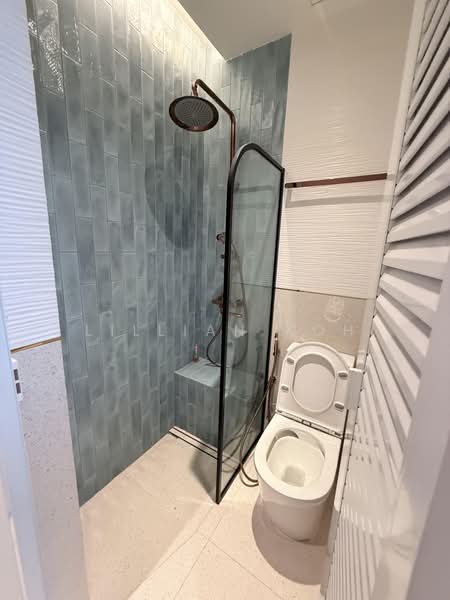 Intrepid Warehouse Complex, Ubi Road 4, 1,450 sqft, Light Industrial (B1) For Rent, by Lillian Koh, 500163207 - Bathroom - CommercialGuru.com.sg