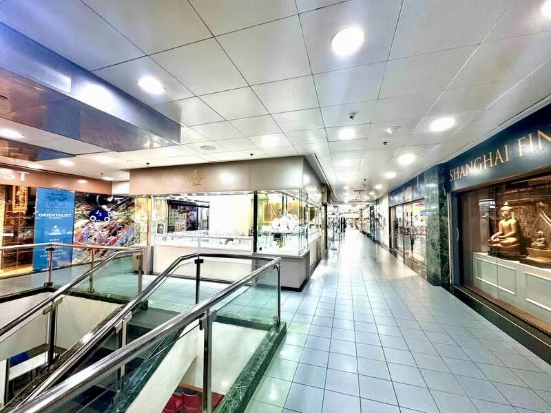 Orchard Towers, 400 Orchard Road, 398 sqft, Other Retail For Rent, by Alvin Chiam, 500163210 - Walkway - CommercialGuru.com.sg