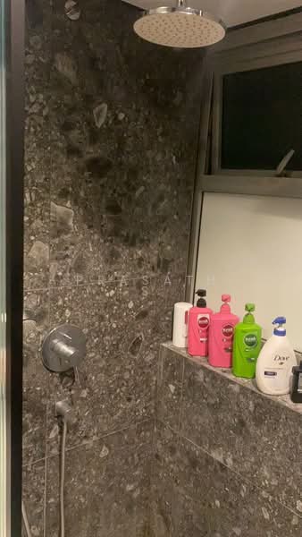 353A Anchorvale Lane, 353A Anchorvale Lane, 1 Bedroom, 409 sqft, HDB Flat For Sale, by Prasath S, 500163215 - Bathroom - PropertyGuru.com.sg
