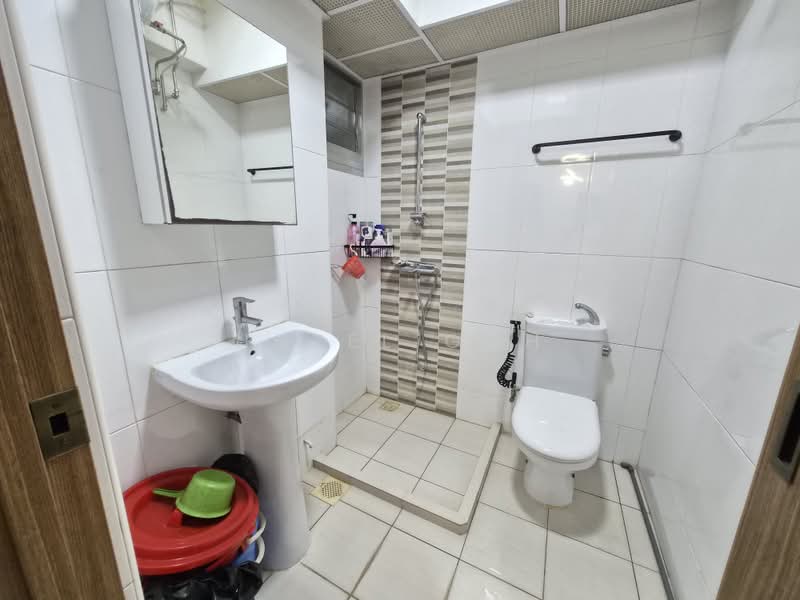 409A Northshore Drive, 409A Northshore Drive, 2 Bedrooms, 721 sqft, HDB Flat For Sale, by Hazel Goh, 500163217 - Bathroom - PropertyGuru.com.sg
