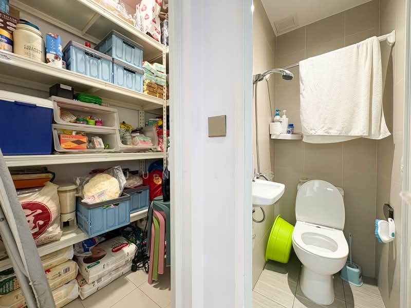 Rivercove Residences EC, 40 Anchorvale Ln, 3 Bedrooms, 958 sqft, Condominium For Rent, by June Ling, 500163229 - Bathroom - PropertyGuru.com.sg