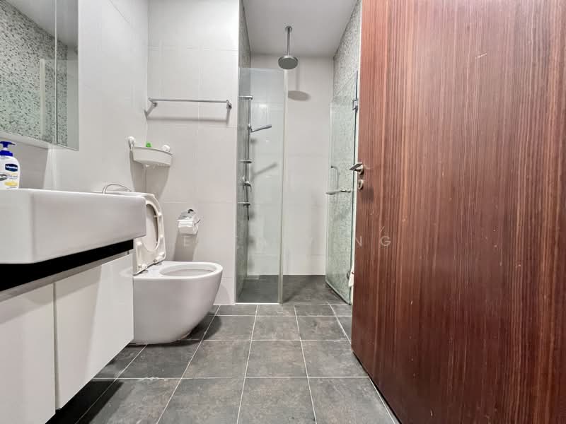 East Village, 432 Upper Changi Road, 1 Bedroom, 506 sqft, Condominium For Sale, by Jeffrey Ng, 500163230 - Bathroom - PropertyGuru.com.sg