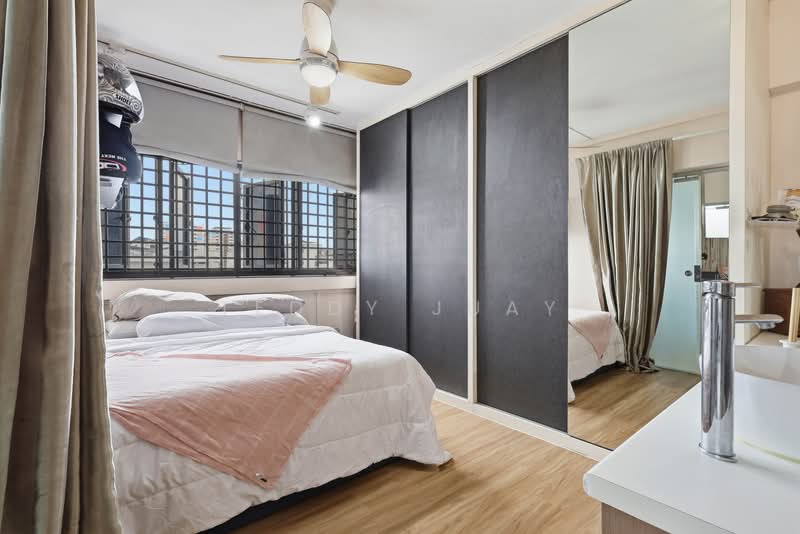 32 Bedok South Avenue 2, 32 Bedok South Avenue 2, 3 Bedrooms, 1,270 sqft, HDB Flat For Sale, by Teddy Juay, 500163242 - Bedroom - PropertyGuru.com.sg