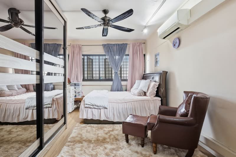 32 Bedok South Avenue 2, 32 Bedok South Avenue 2, 3 Bedrooms, 1,270 sqft, HDB Flat For Sale, by Teddy Juay, 500163242 - Bedroom - PropertyGuru.com.sg