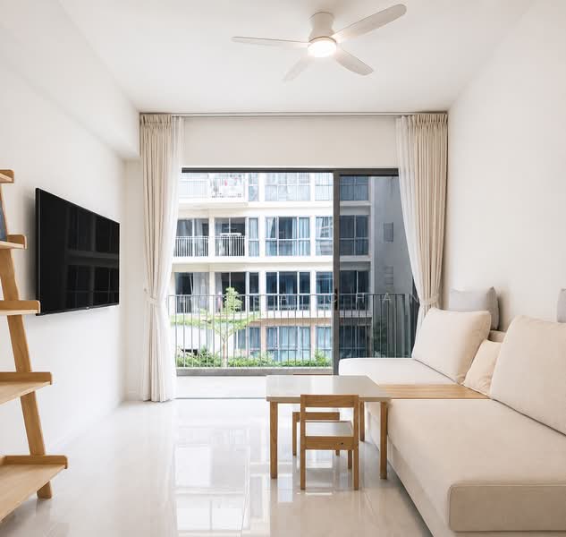 The Watergardens at Canberra, 45 Canberra Drive, 4 Bedrooms, 1,302 sqft, Condominium For Sale, by Allyssa Chan, 500163247 - Living Room - PropertyGuru.com.sg
