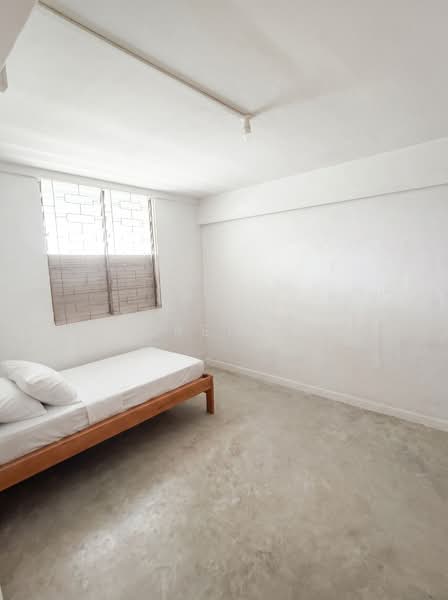 23 Sin Ming Road, 23 Sin Ming Road, 2 Bedrooms, 750 sqft, HDB Flat For Sale, by Winfred Quek, 500163262 - Bedroom - PropertyGuru.com.sg