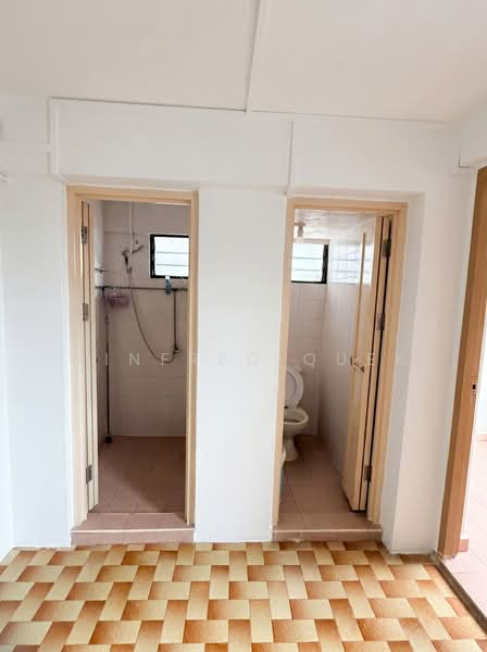 23 Sin Ming Road, 23 Sin Ming Road, 2 Bedrooms, 750 sqft, HDB Flat For Sale, by Winfred Quek, 500163262 - Bathroom - PropertyGuru.com.sg