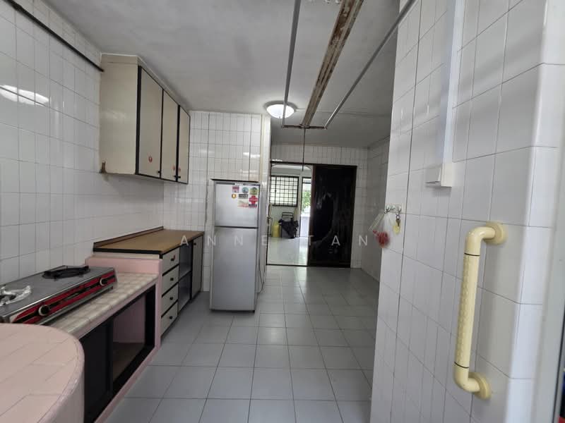 119 Teck Whye Lane, 119 Teck Whye Lane, 3 Bedrooms, 1,119 sqft, HDB Flat For Sale, by Anne Tan, 500163264 - Kitchen - PropertyGuru.com.sg