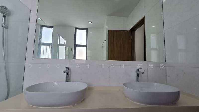 Ponggol Seaview Bungalow, Ponggol 24th ave, 6 Bedrooms, 5,200 sqft, Bungalow House For Sale, by Deborah Tan 陈素玲, 500163275 - PropertyGuru.com.sg