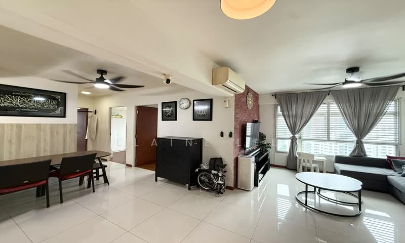 338C Anchorvale Crescent, 338C Anchorvale Crescent, 3 Bedrooms, 1,001 sqft, HDB Flat For Sale, by Elaine Lee, 500163289 - Living Room - PropertyGuru.com.sg