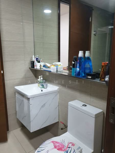 The Promenade @ Pelikat, 183 Jalan Pelikat, 1 Bedroom, 452 sqft, Condominium For Sale, by Adi Mesti Jadi, 500163294 - Bathroom - PropertyGuru.com.sg