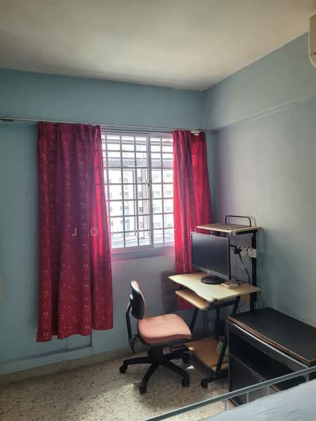 619 Bedok Reservoir Road, 619 Bedok Reservoir Road, Room Rental, 200 sqft, HDB Flat For Rent, by John Chen, 500163302 - Study - PropertyGuru.com.sg